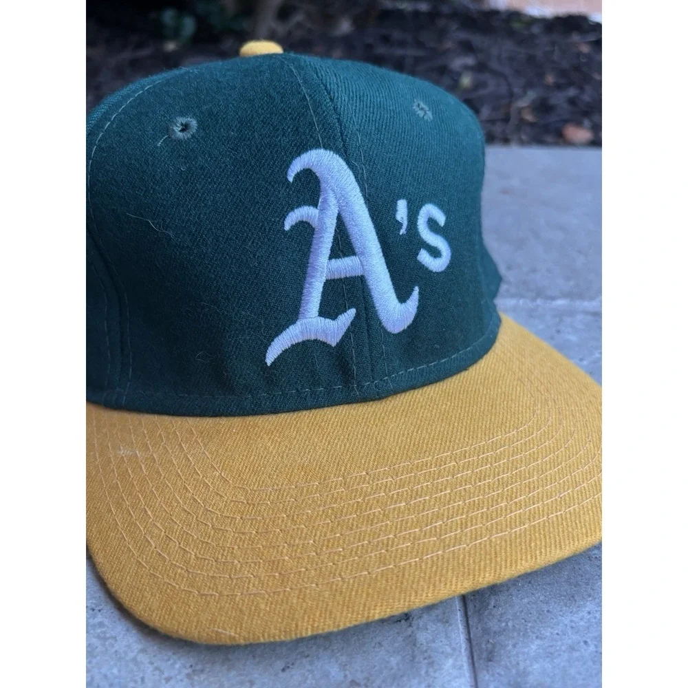 VTG 90s SPORTS SPECIALTIES Oakland Athletics⭐️Fitted Hat 7 1/4 Green 100% Wool⭐️